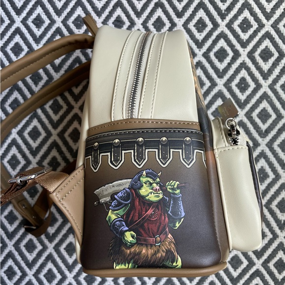 Loungefly Star Wars Return of the Jedi 40th Anniversary Backpack - Picture 5 of 7